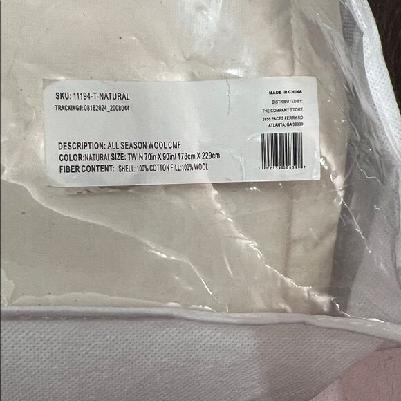 The Company Store All Seasons Wool Comforter in Gorgeous Natural. Twin Size. New - Picture 6 of 14